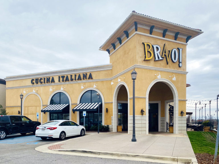 ハンツビルのブリッジモール内にある地中海料理レストランBRAVO! CUCINA ITALIAN（ブラボー！）