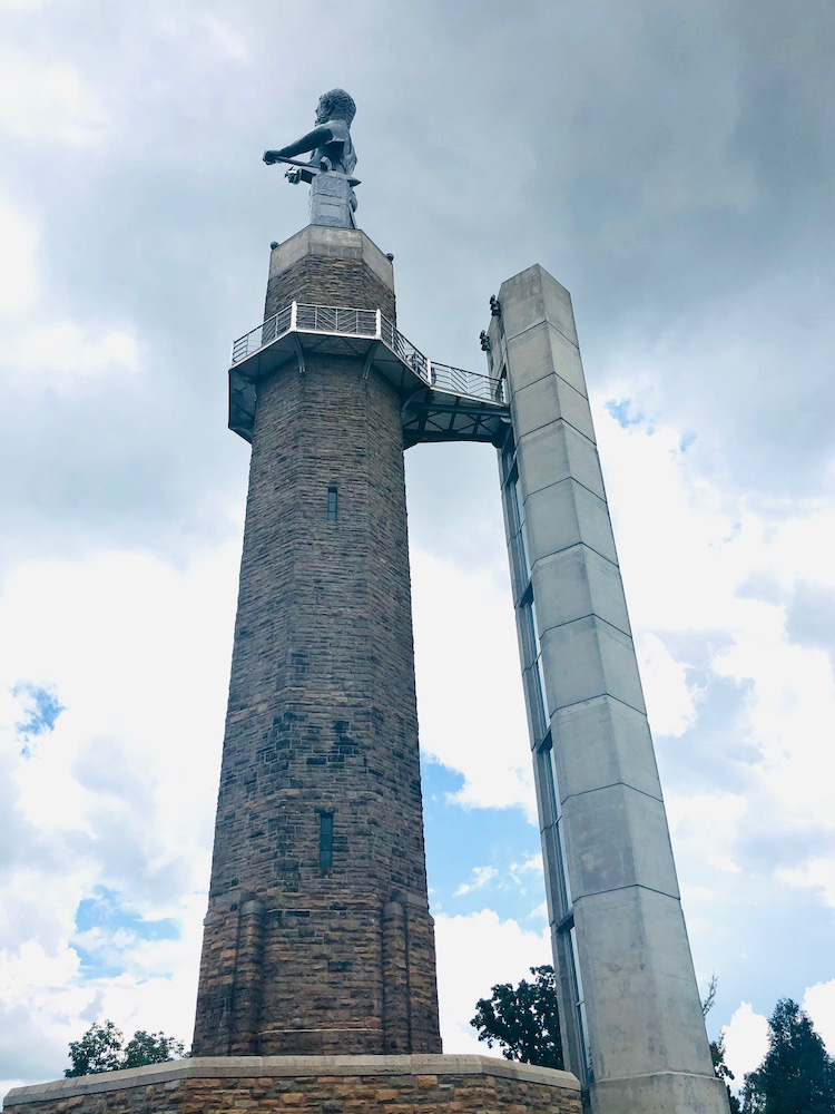 アラバマ州バーミングハムの街を一望！バルカンパーク＆歴史ミュージアム