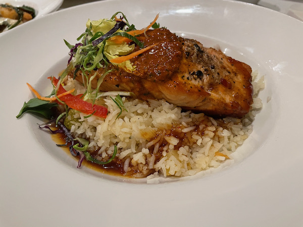 アラバマ州ダウンタウンハンツビルのサザンレストランCommerce Kitchen（コマース・キッチン）