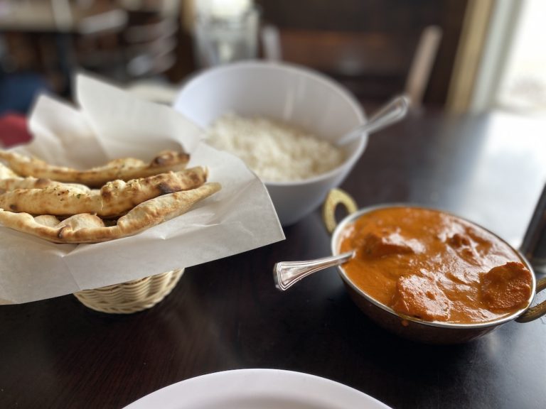 アラバマ州ハンツビルのブッフェもあるインドカレーレストラン