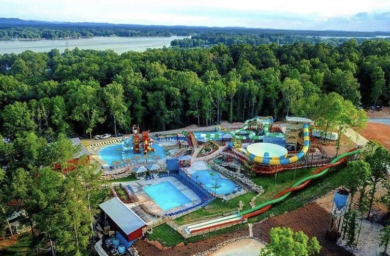 夏の水遊びスポット一覧＜ウォーターパーク編＞