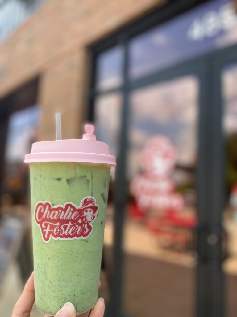 アラバマ州ハンツビルストーブハウスにあるおしゃれカフェCharlie Foster’s