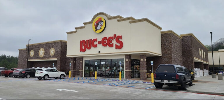 Birmingham 大型ガソリンスタンドBuc-ee’s