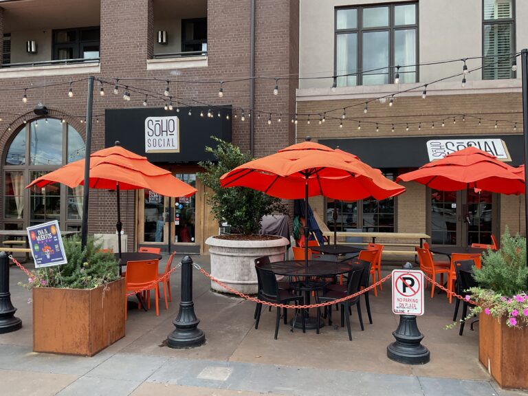 アラバマ州バーミングハムのサイドメニューも美味しいバー&グリル　Soho Social