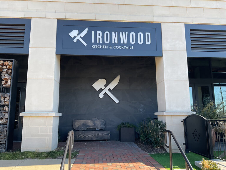 アラバマ州バーミングハムののおしゃれなブランチが食べれるお店　Ironwood Kitchen&Cocktails