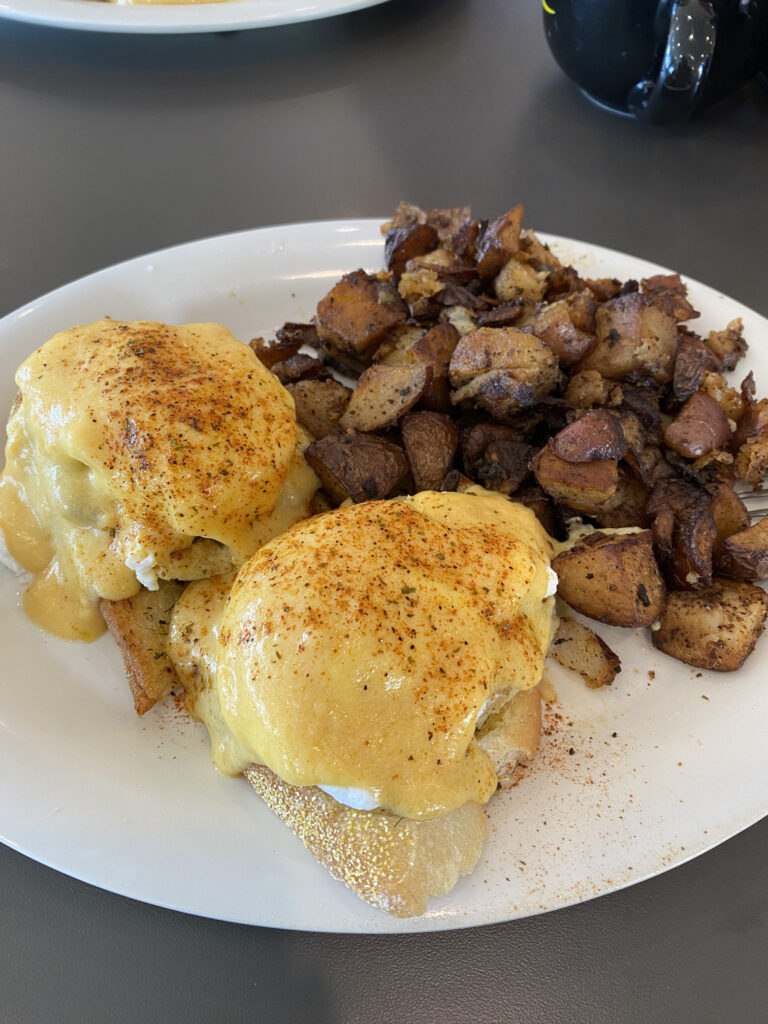 マディソンの老若男女が集まるカフェEggs Up Grill