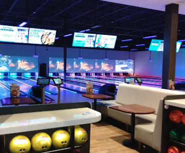 ハンツビルにある屋内ゲームセンターMain Event Huntsville