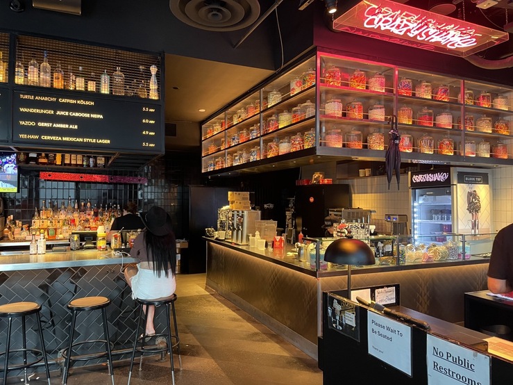 テネシー州ナッシュビルにある黒トリュフバーガーが絶品のBlack Tap Craft Burgers & Beer