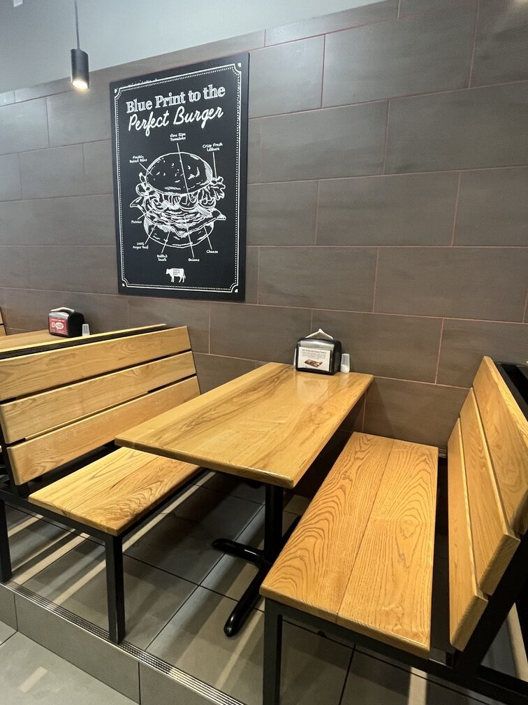 アラバマ州【ハンツビル】トッピングバーがある珍しいバーガーショップ　Cheeseburger Bobby’s