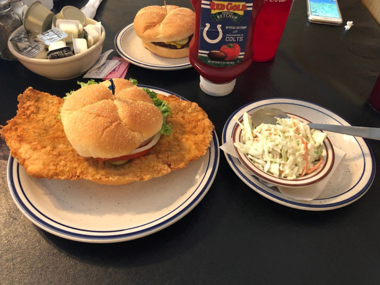 インディアナ州バトルグラウンドのステーキ屋ティシーズ