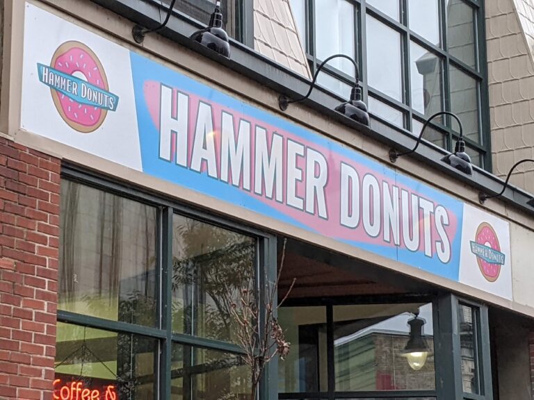 インディアナ州ラフィエットのドーナツ店 ハンマードーナツ