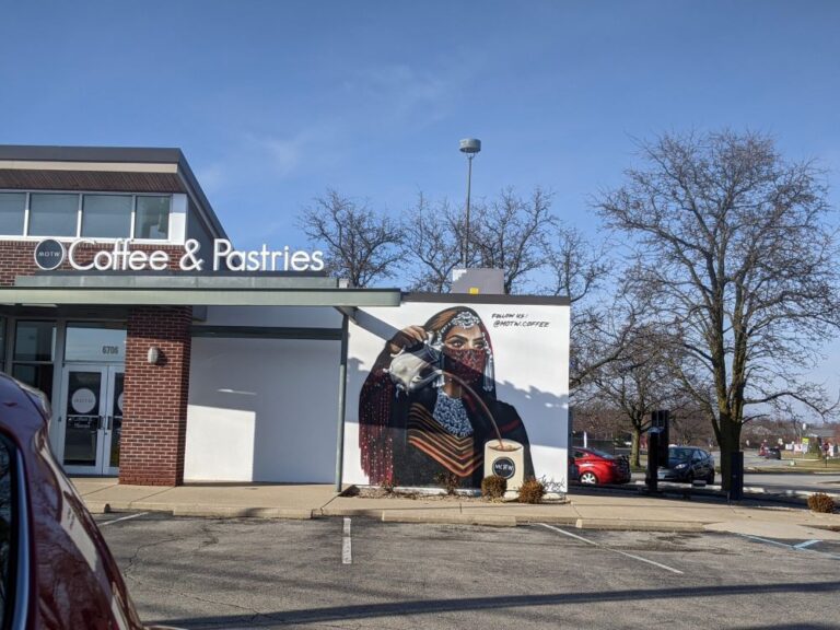 インディアナ州インディアナポリスのコーヒー店 MOTWコーヒ－