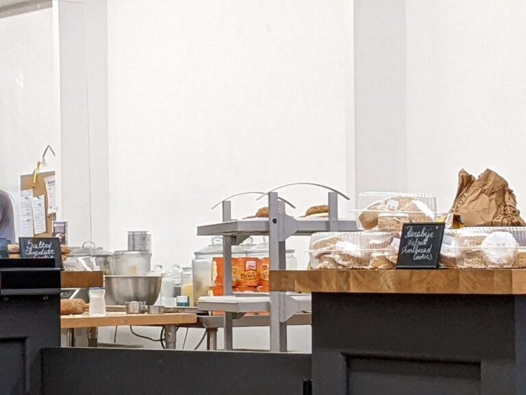 インディアナ州ラフィエットのスコーン店 スコーンアンドドイリス