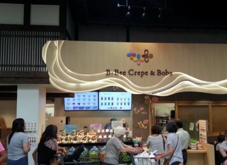 イリノイ州アーリントンハイツのスイーツ店 ビービークレープ アンド ボバ