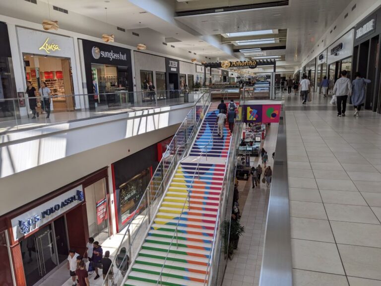 イリノイ州オヘア空港近くのアウトレット