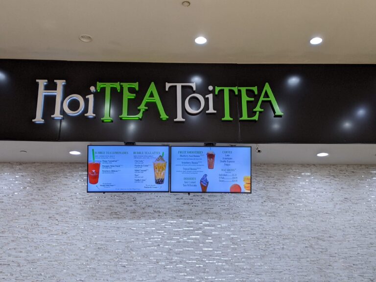 インディアナ州インディアナポリスのタピオカドリンク店 HoiTea ToiTea