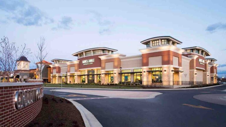 グリーンウッド最大のショッピングエリア「グリーンウッドパークモール」