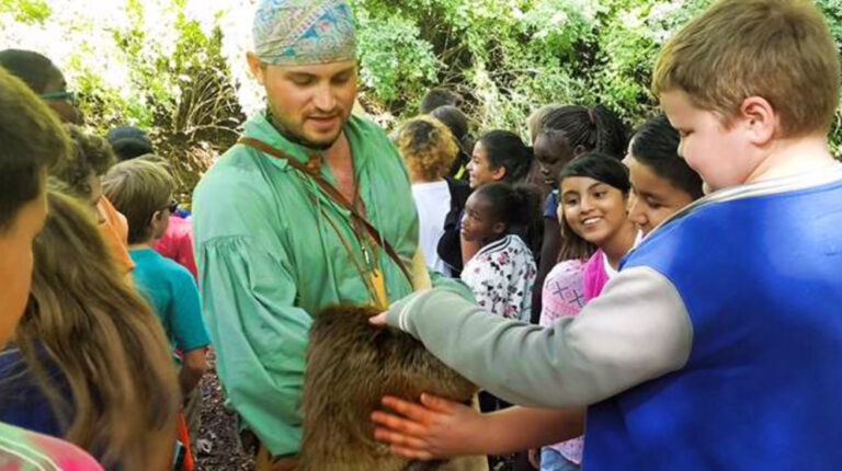 カンザス州オレイサの自然公園、アーニーミラーパーク＆ネイチャーセンター