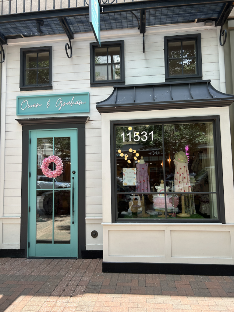 カンザス州リーウッドのアメリカンで可愛い子供服のセレクトショップ