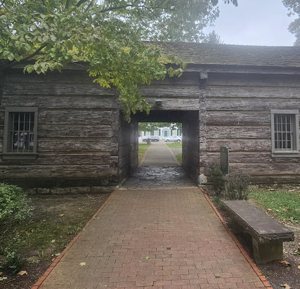 ダンビルの歴史的建造物 – Constitution Square Historic Site