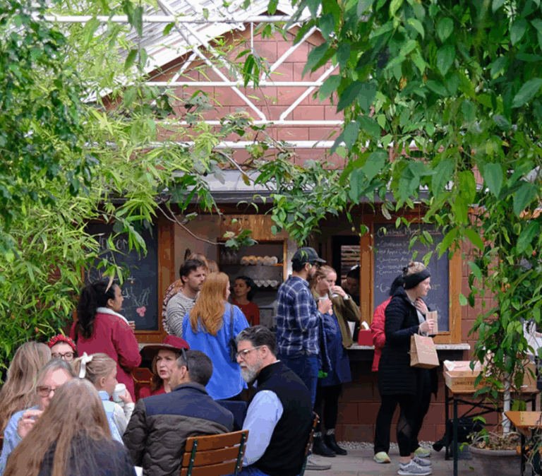 レキシントンの中心地にある自然の空間 – Kentucky Native Cafe