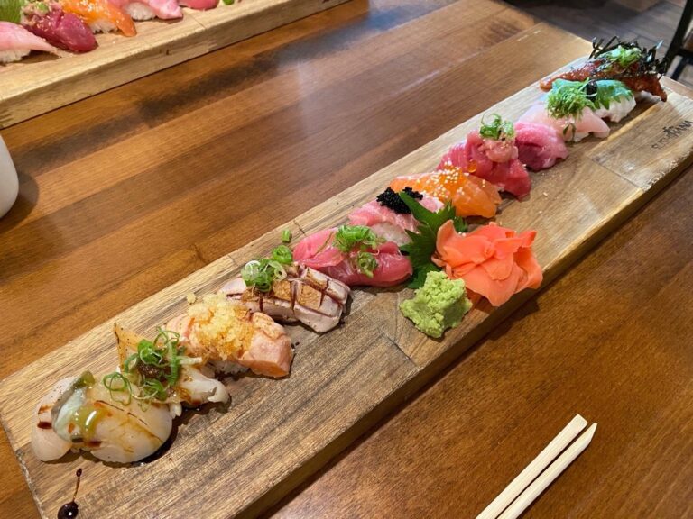 ミシガン州ブルームフィールドヒルズの日本食レストラン