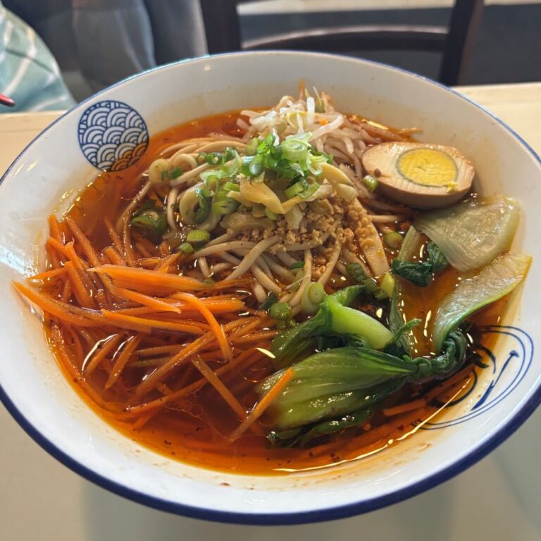 ミシガン州ファーミントンヒルズ　手打ち麺が絶品の中華料理店