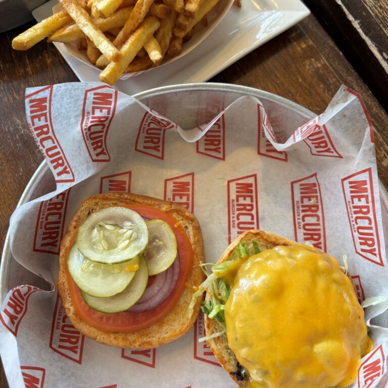 ミシガン州デトロイト　アメリカンなハンバーガーレストラン