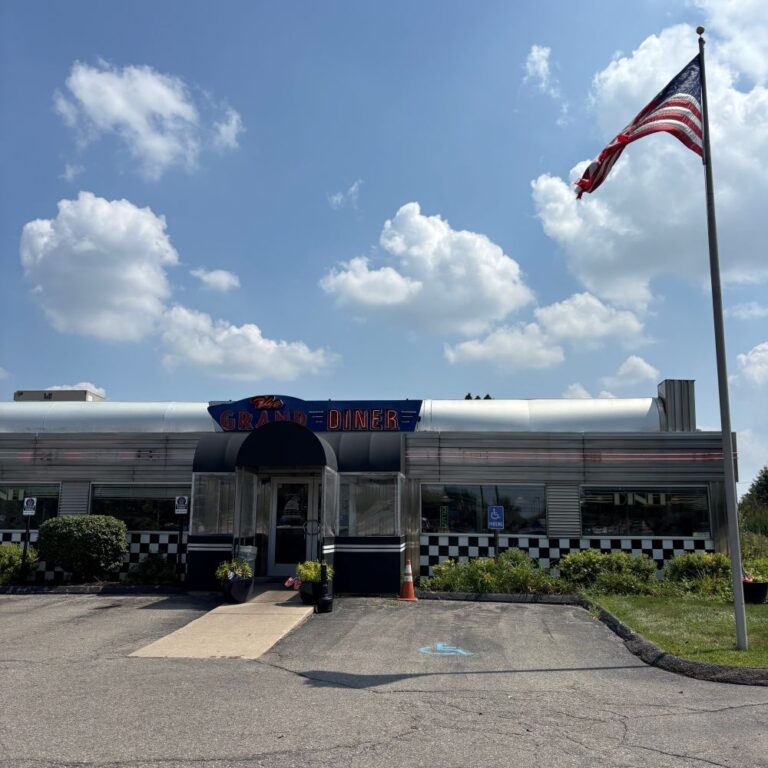 ミシガン州ノバイ　アメリカンダイナー