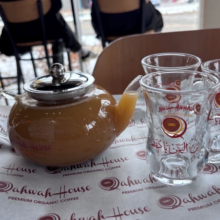 ミシガン州グランドラピッツ　イエメンコーヒーのお店