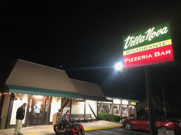 オハイオ州コロンバス・ショートノースの庶民派のイタリアン『Villa Nova Ristorante』