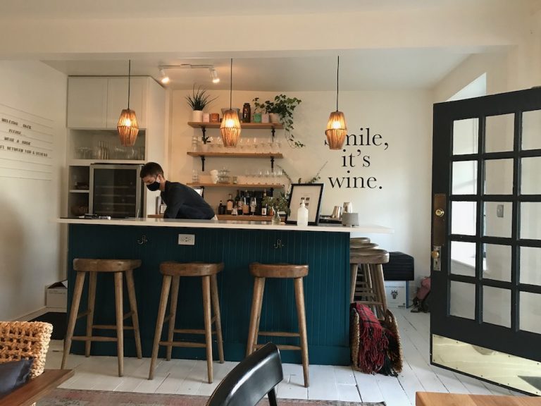 オハイオ州コロンバス、ダブリンエリアのカクテル＆ワインバー