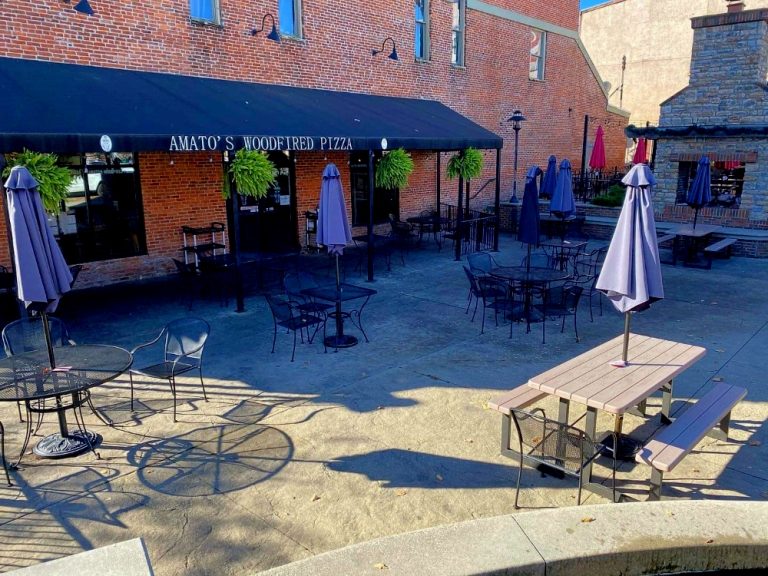 オハイオ州デラウェアの石窯で焼き上げる本格ナポリ風ピザの店『Amato’s Woodfired Pizza』