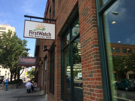 オハイオ州コロンバス・ダウンタウンの朝食・ブランチが楽しめる人気レストラン『First Watch』