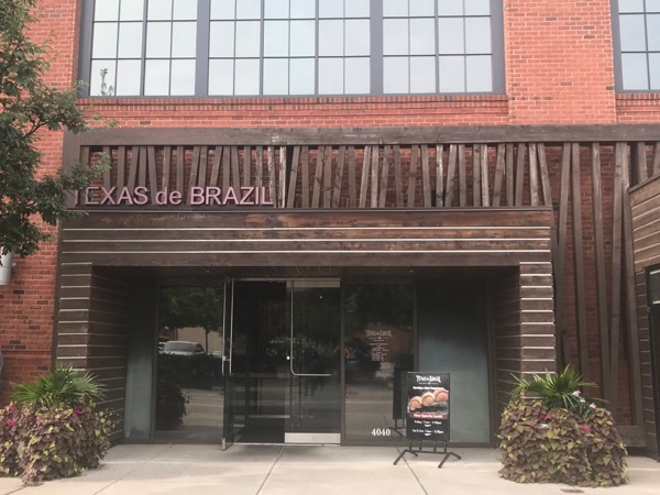 オハイオ州コロンバス・イーストンのブラジリアンシュラスコが楽しめる人気レストラン『Texas de Brazil』