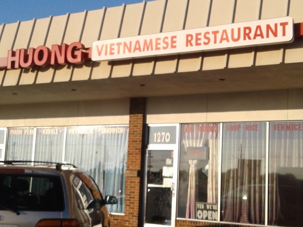 オハイオ州コロンバス・ベセルロード沿いの人気ベトナムフォー『Buckeye Pho』