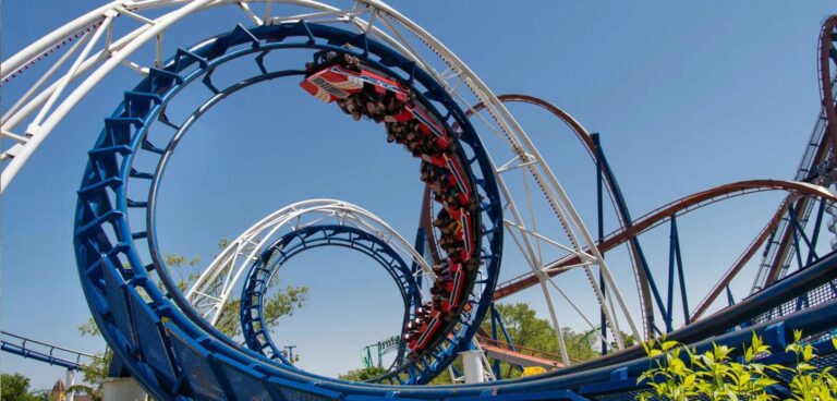 オハイオ州サンダスキーにある“ローラーコースターの聖地”・Cedar Point
