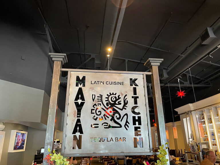 チャタヌーガ中心部で人気のボリューム満点メキシカン『Mayan Kitchen』